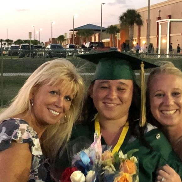 Meet your Posher, Tara - Picture 1 of 1